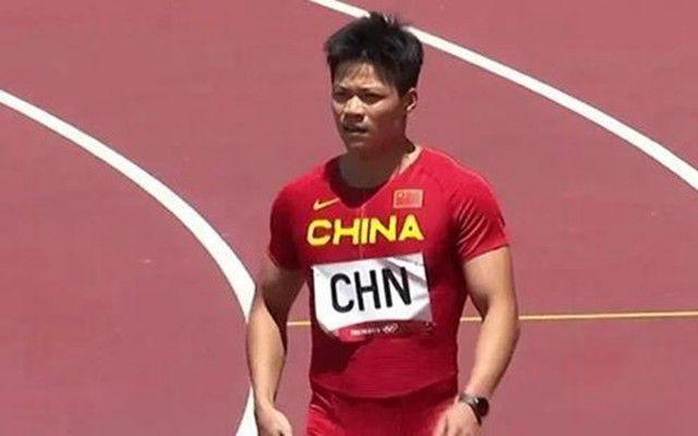 裴淳华饰演的刑事法庭法官杰西卡·帕克斯，在儿子卷入性侵指控后，于法律职责与母职本能之间陷入情感撕扯，艰难寻求平衡。