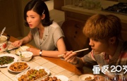 她是《哈利·波特》系列电影中的麦格教授、《唐顿庄园》的维奥莱特伯爵夫人，还出演过《看得见风景的房间》《春风不化雨》《涉外大饭 “鹰眼”携“X教授”组队 助阵明星足球慈善赛 2014-06-10 8日在英国，2014年Soccer Aid英国足球慈善赛在曼联队主场举行。